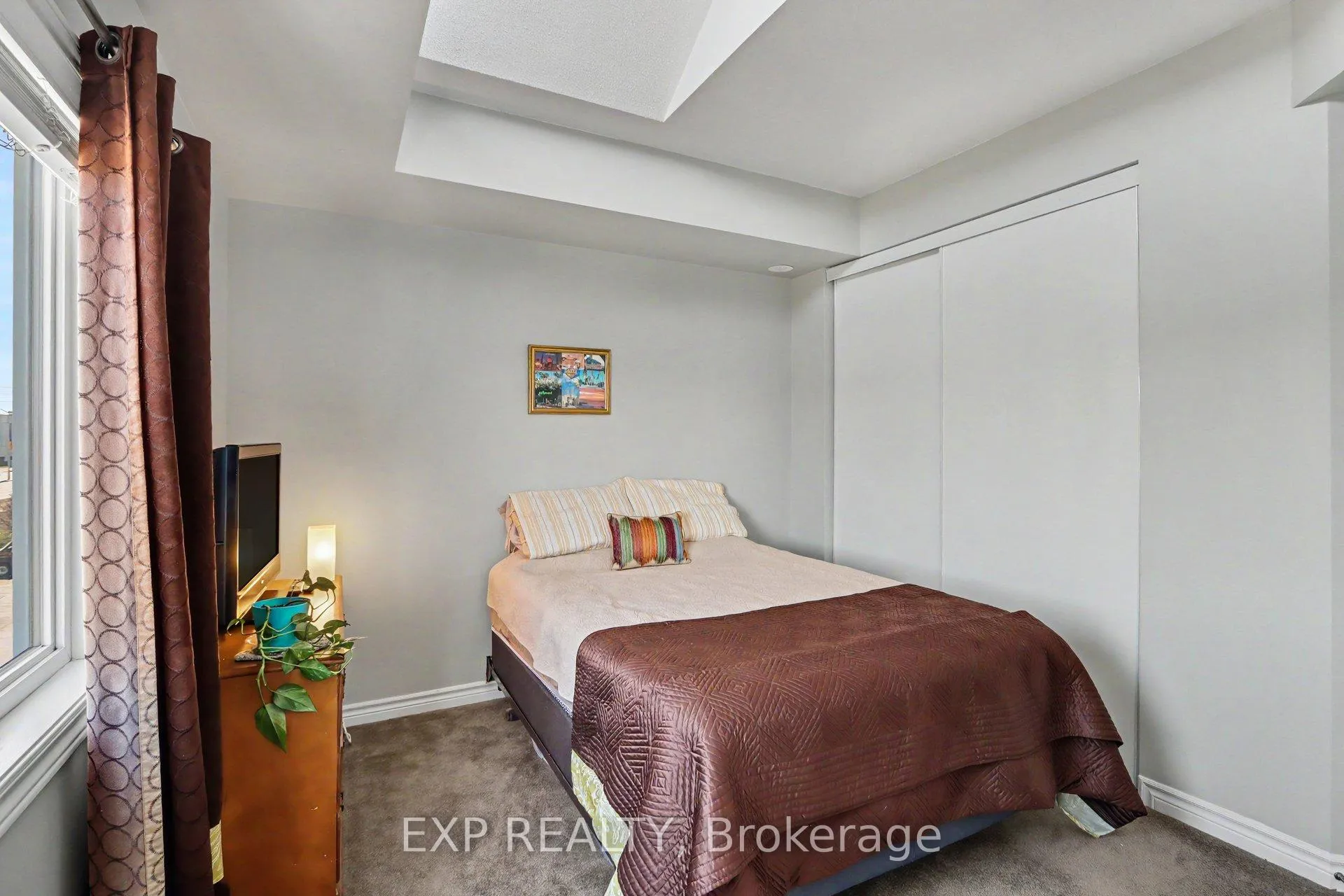 Photo 16 of Unit J, 135 Harthill Way, Ottawa, Barrhaven - Heritage Park — HOMEH