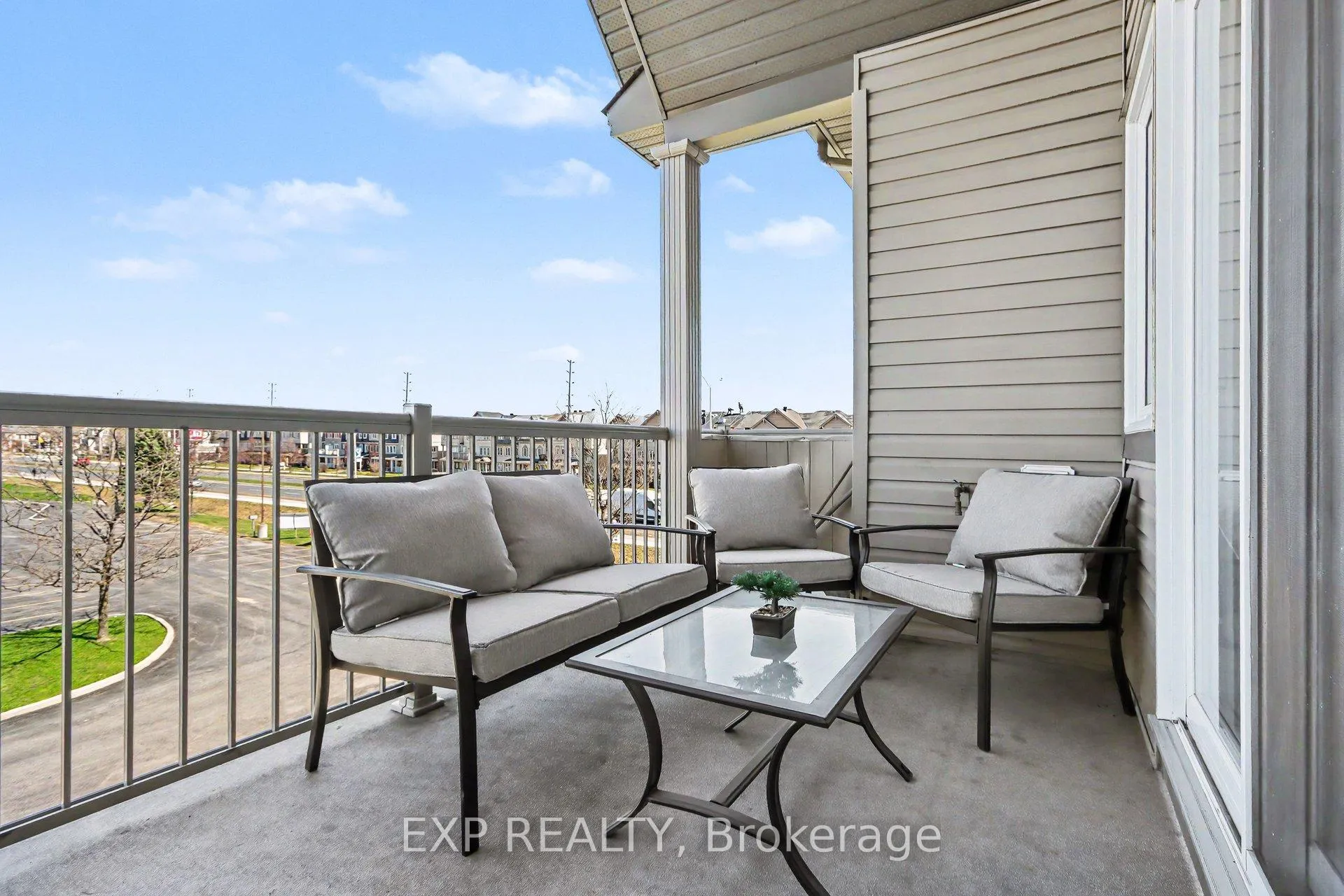 Photo 22 of Unit J, 135 Harthill Way, Ottawa, Barrhaven - Heritage Park — HOMEH