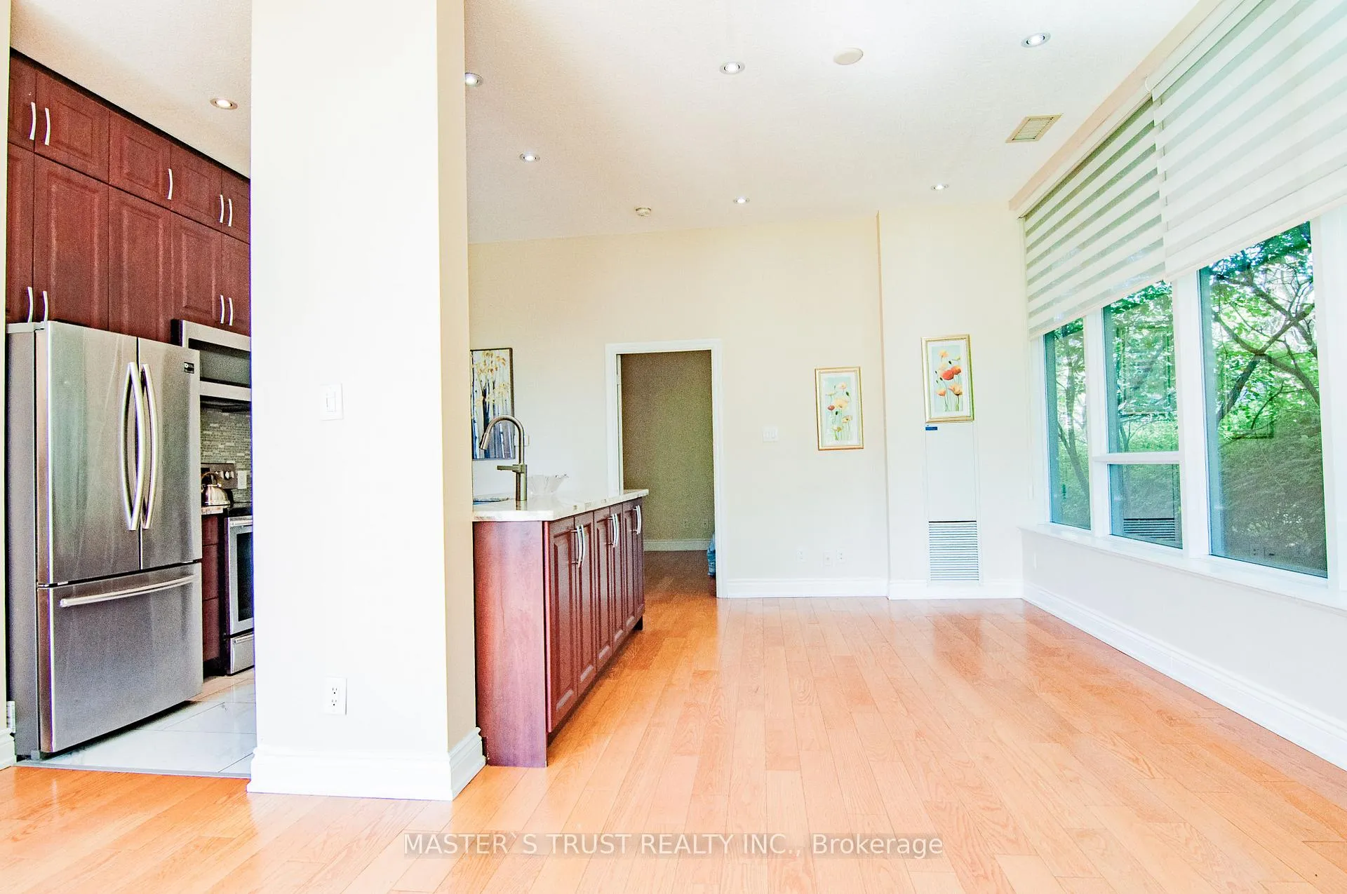 Photo 6 of Unit 101, 3525 Kariya Drive, Mississauga, City Centre — HOMEH