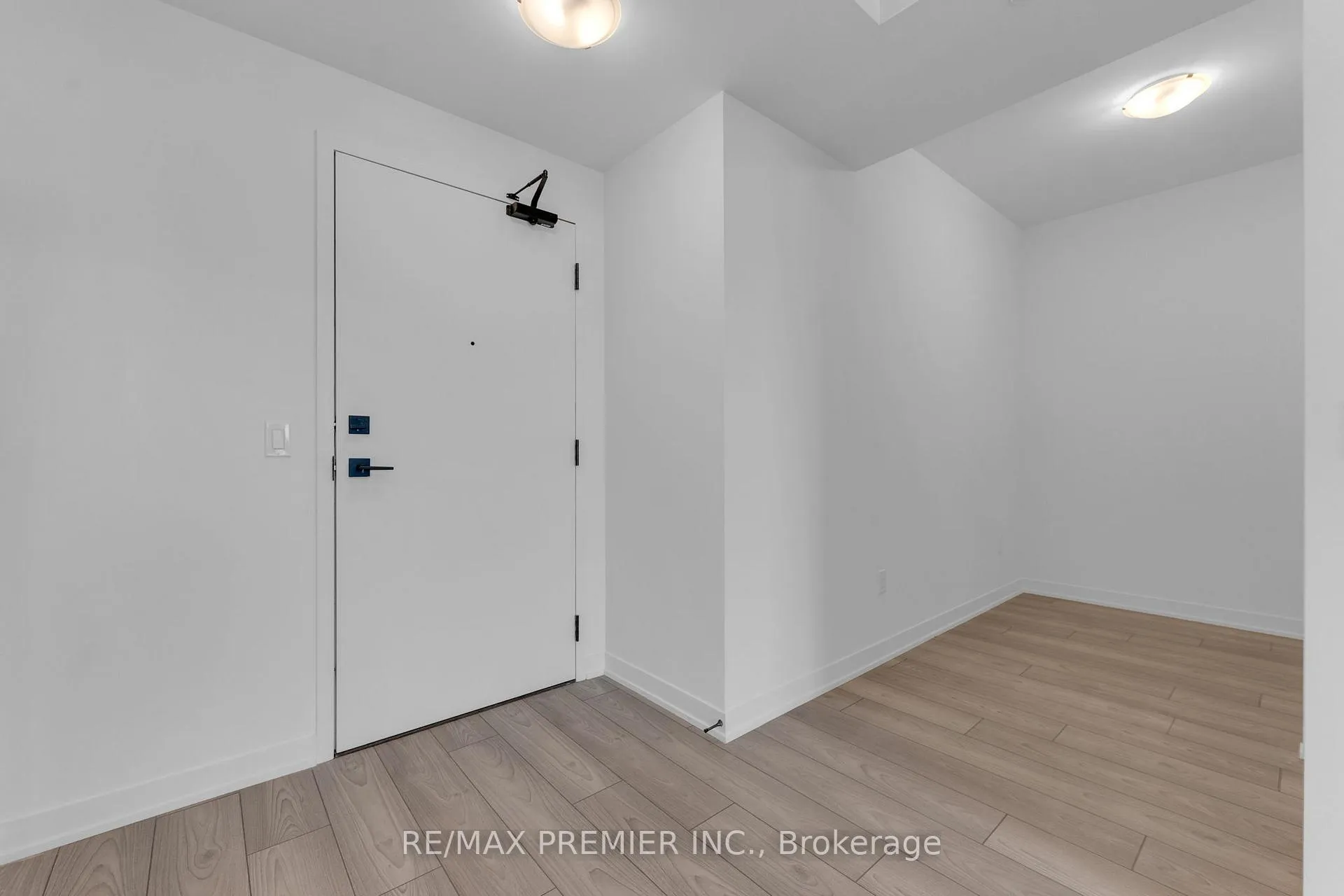 Photo 6 of Unit 2326, 498 Caldari Road, Vaughan, Concord — HOMEH