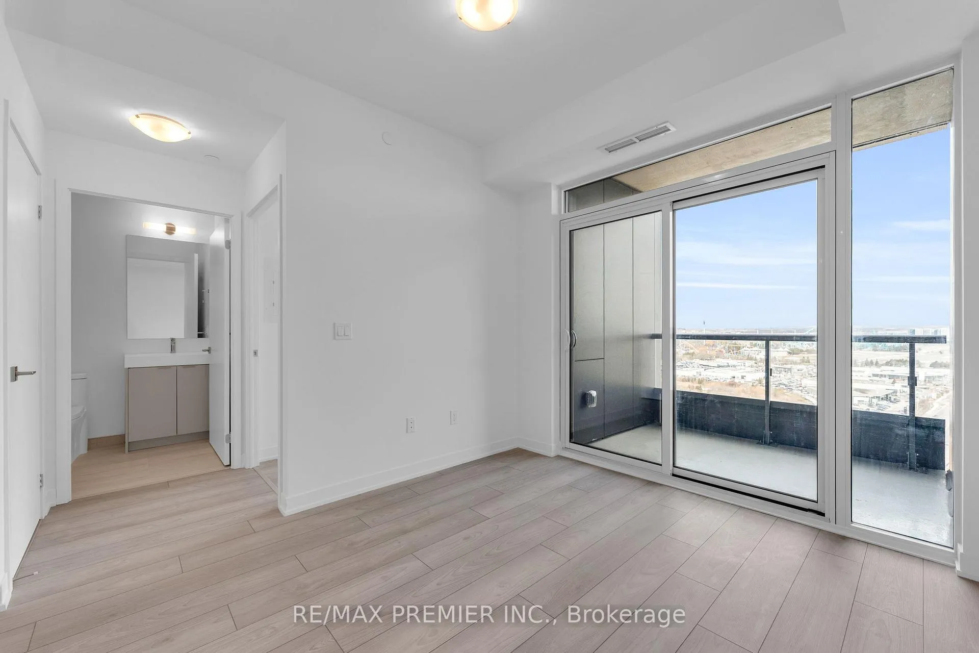 Photo 14 of Unit 2326, 498 Caldari Road, Vaughan, Concord — HOMEH