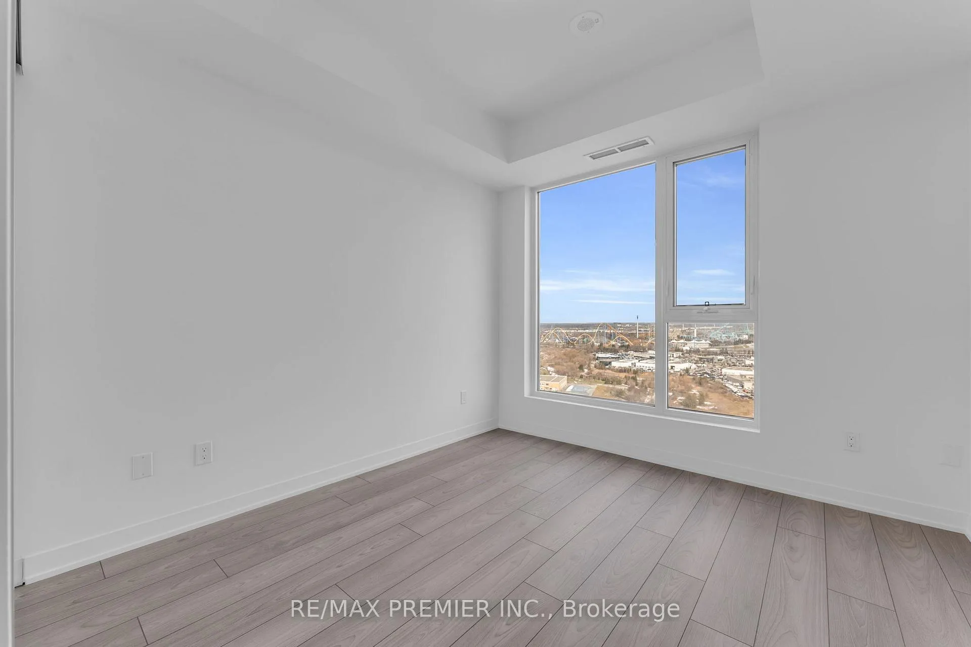Photo 18 of Unit 2326, 498 Caldari Road, Vaughan, Concord — HOMEH
