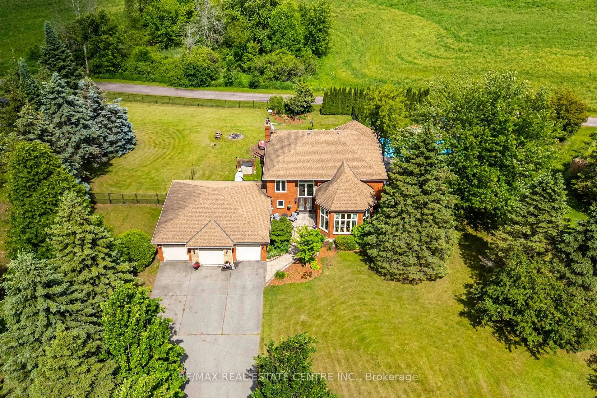 Photo 4 of 20 Shortill Road, Halton Hills, Rural Halton Hills — HOMEH