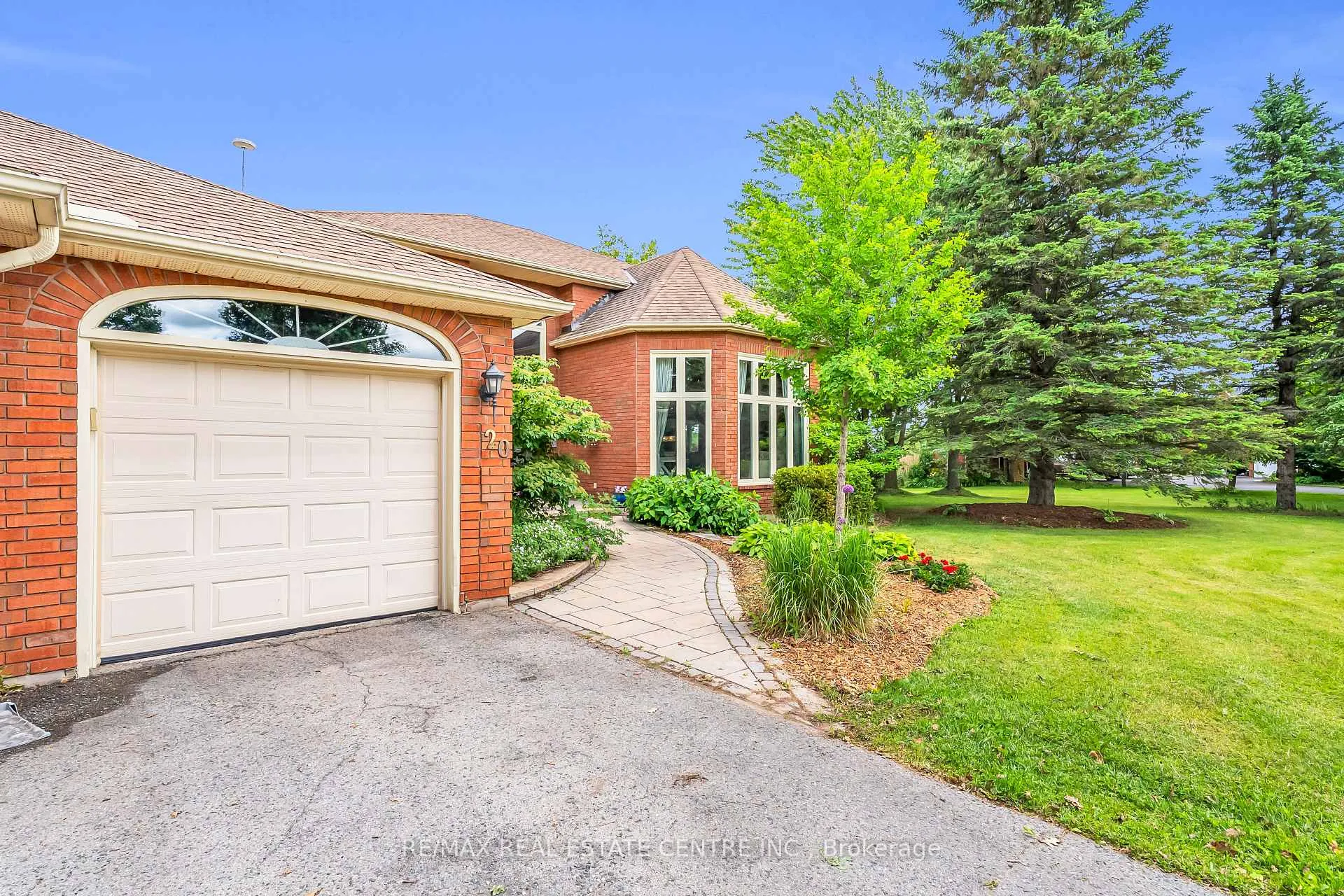 Photo 7 of 20 Shortill Road, Halton Hills, Rural Halton Hills — HOMEH