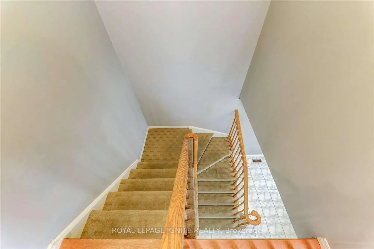 Photo 18 of Unit Main, 69 Kruger Road, Markham, Middlefield — HOMEH
