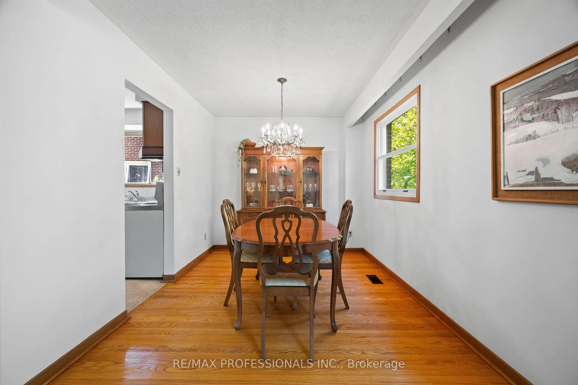 Photo 14 of 12 Ormskirk Court, Toronto, High Park-Swansea — HOMEH