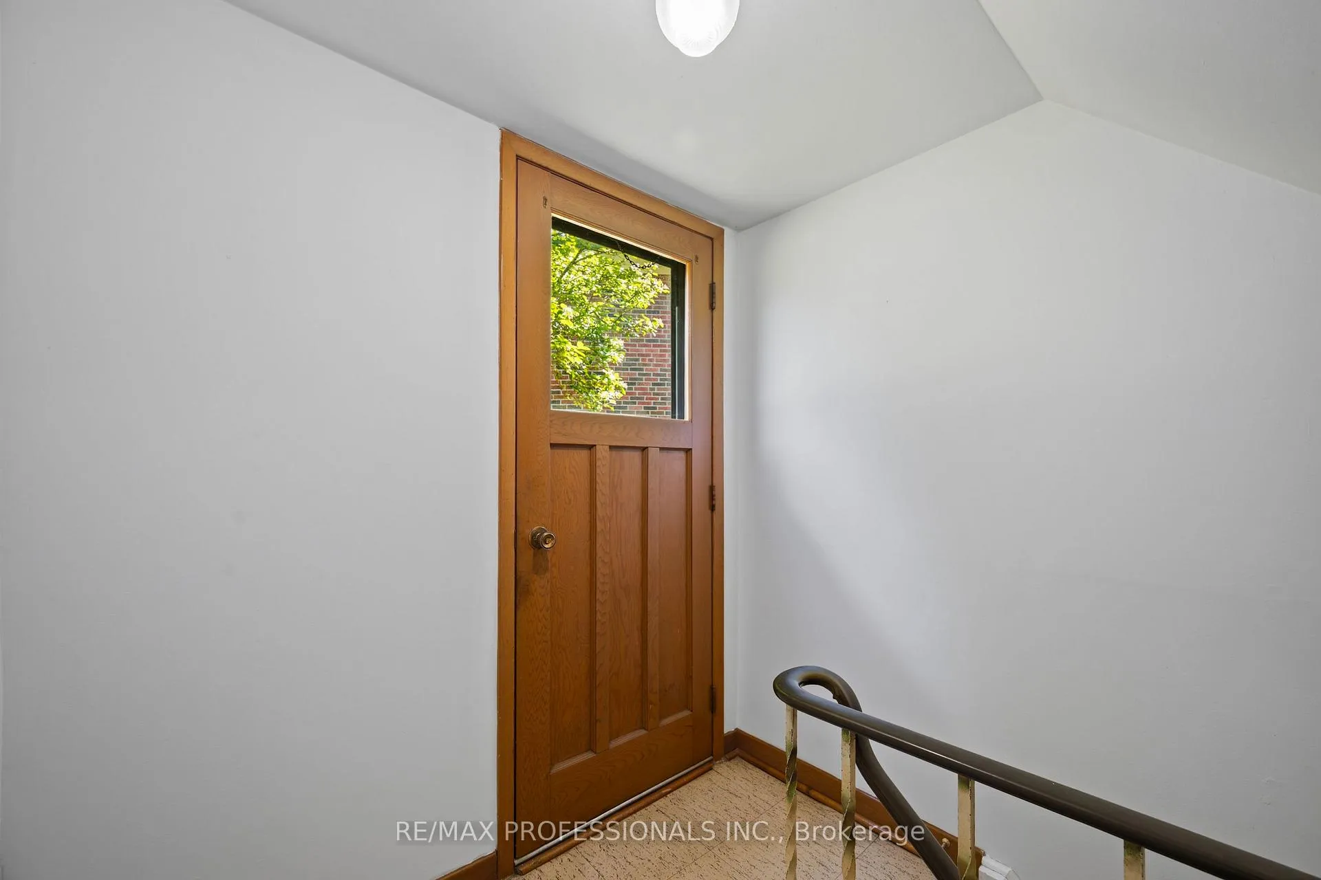Photo 37 of 12 Ormskirk Court, Toronto, High Park-Swansea — HOMEH