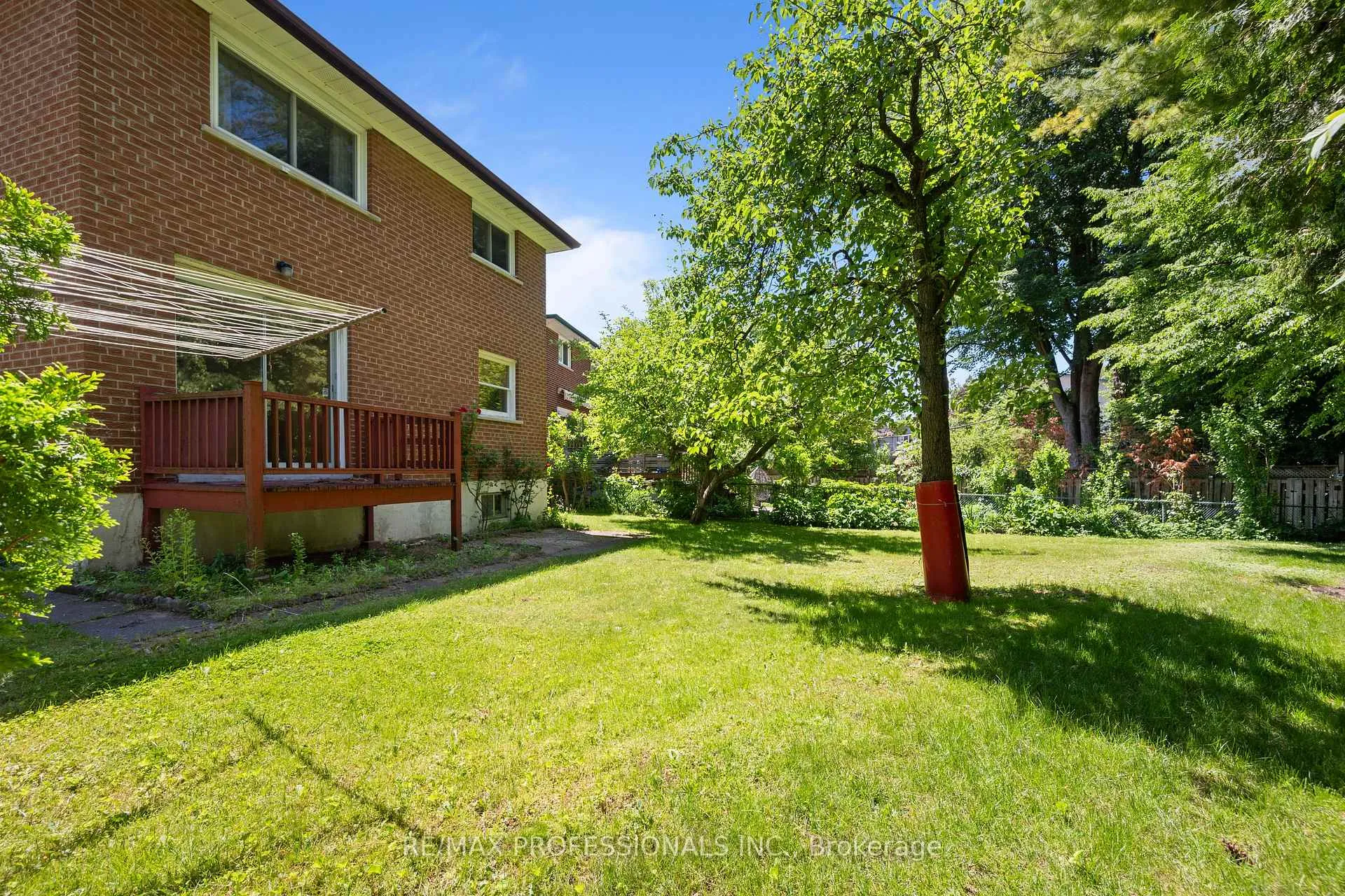 Photo 45 of 12 Ormskirk Court, Toronto, High Park-Swansea — HOMEH