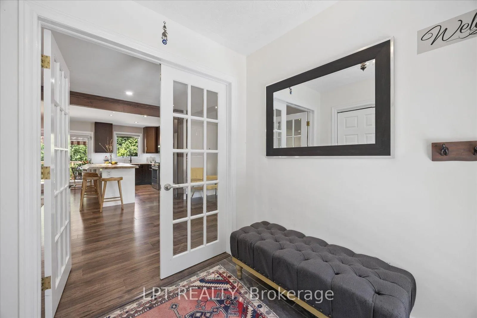 Photo 3 of 22 Louisa Street E, Georgina, Sutton & Jackson's Point — HOMEH