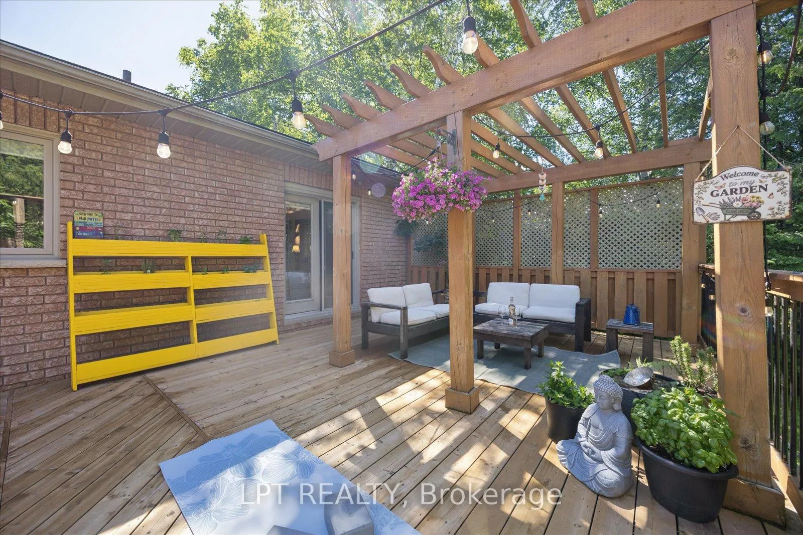 Photo 26 of 22 Louisa Street E, Georgina, Sutton & Jackson's Point — HOMEH