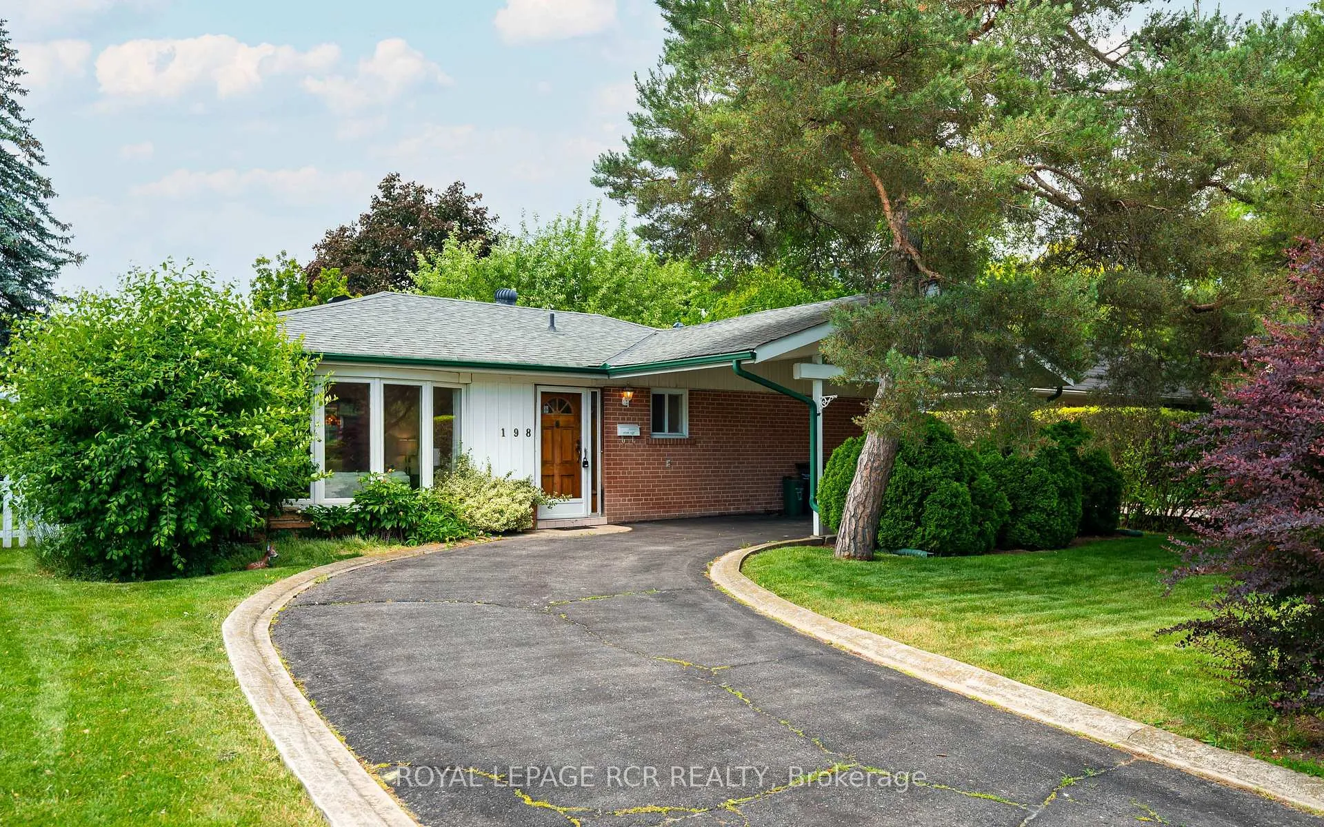 Photo 2 of 198 Bartley Bull Parkway, Brampton, Brampton East — HOMEH