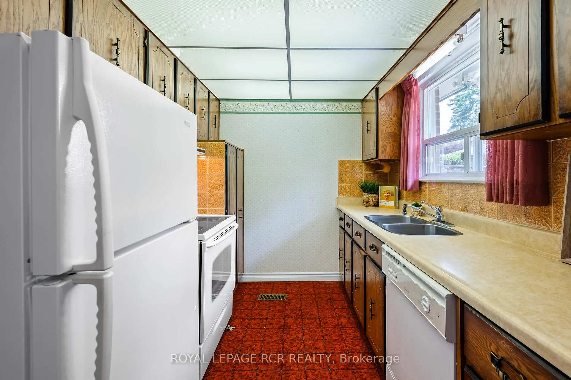 Photo 17 of 198 Bartley Bull Parkway, Brampton, Brampton East — HOMEH