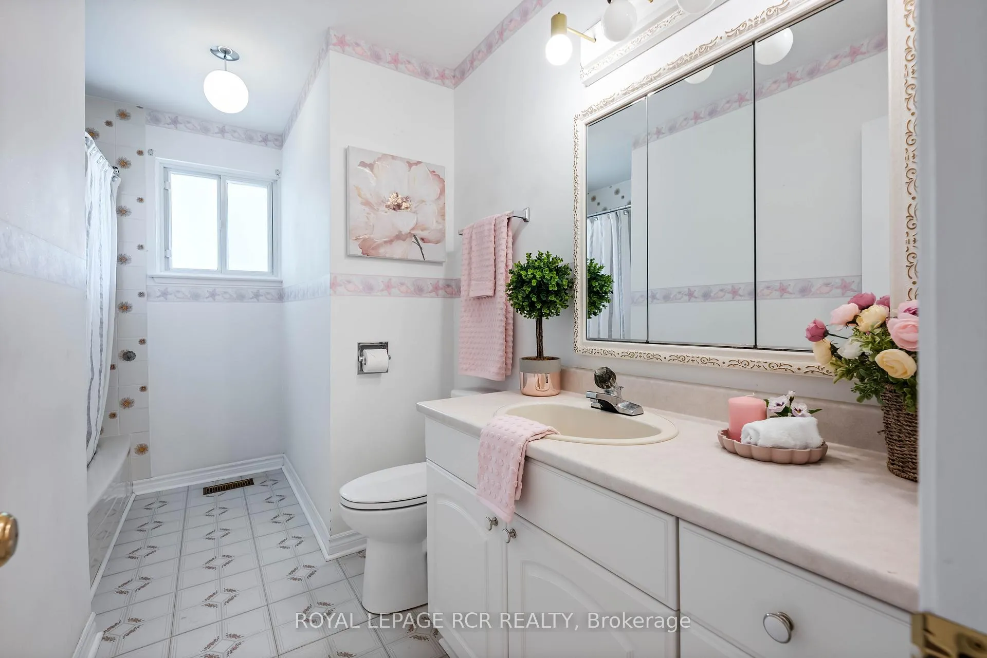 Photo 23 of 198 Bartley Bull Parkway, Brampton, Brampton East — HOMEH