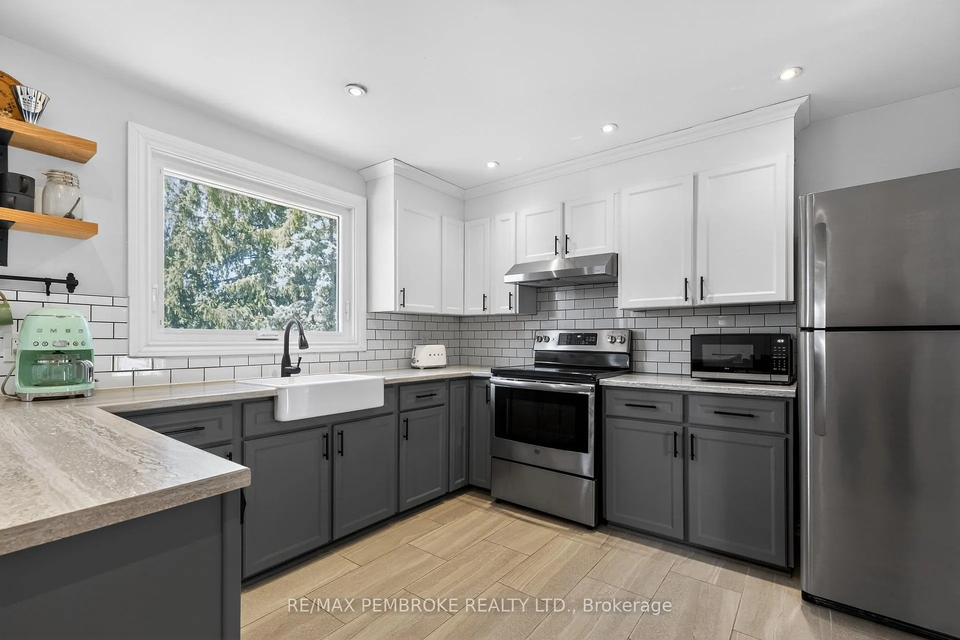 Photo 9 of 99 Noik Drive, Pembroke, Pembroke — HOMEH