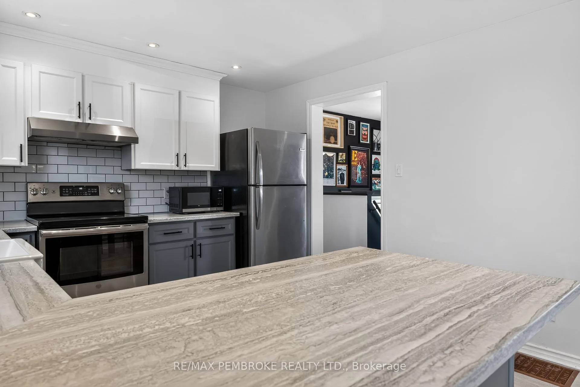 Photo 12 of 99 Noik Drive, Pembroke, Pembroke — HOMEH