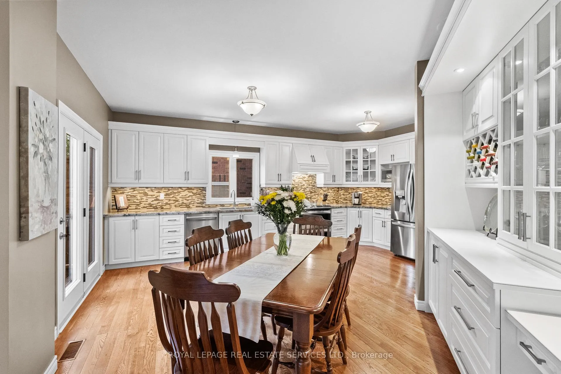 Photo 7 of 2045 Rosemount Crescent, Oakville, Westmount — HOMEH
