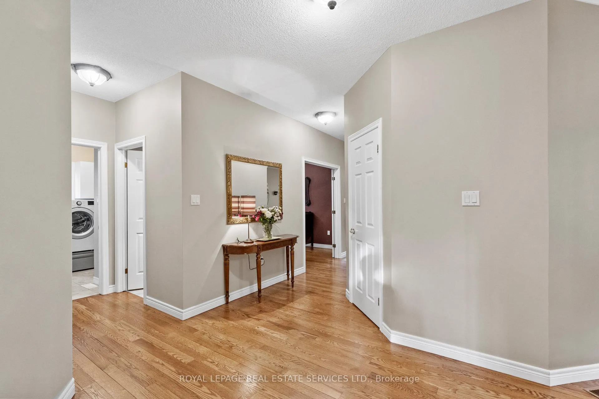 Photo 14 of 2045 Rosemount Crescent, Oakville, Westmount — HOMEH