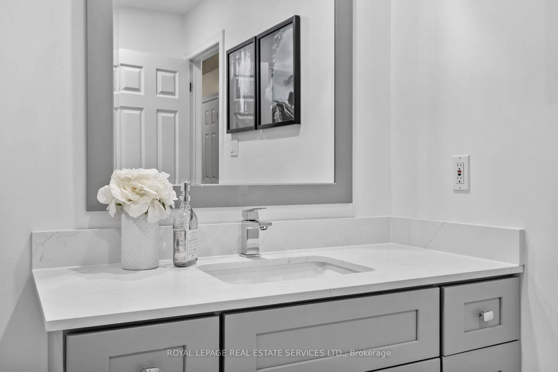 Photo 29 of 2045 Rosemount Crescent, Oakville, Westmount — HOMEH