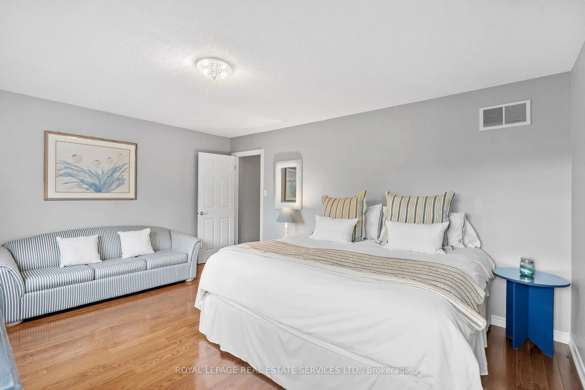 Photo 32 of 2045 Rosemount Crescent, Oakville, Westmount — HOMEH