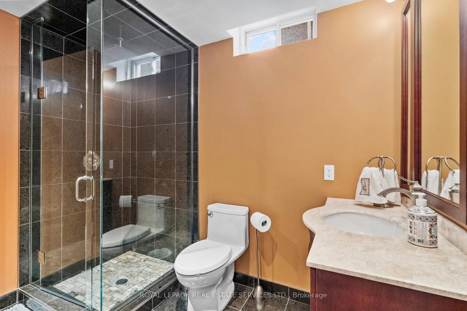 Photo 40 of 2045 Rosemount Crescent, Oakville, Westmount — HOMEH