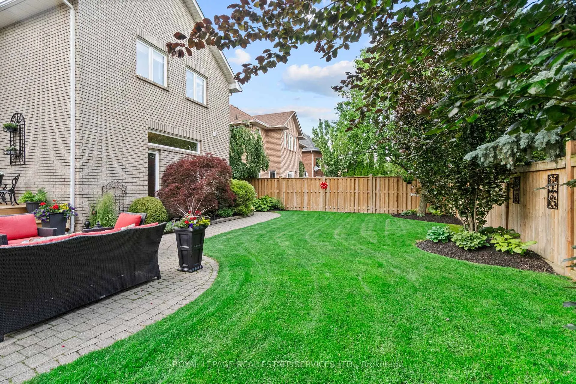 Photo 48 of 2045 Rosemount Crescent, Oakville, Westmount — HOMEH