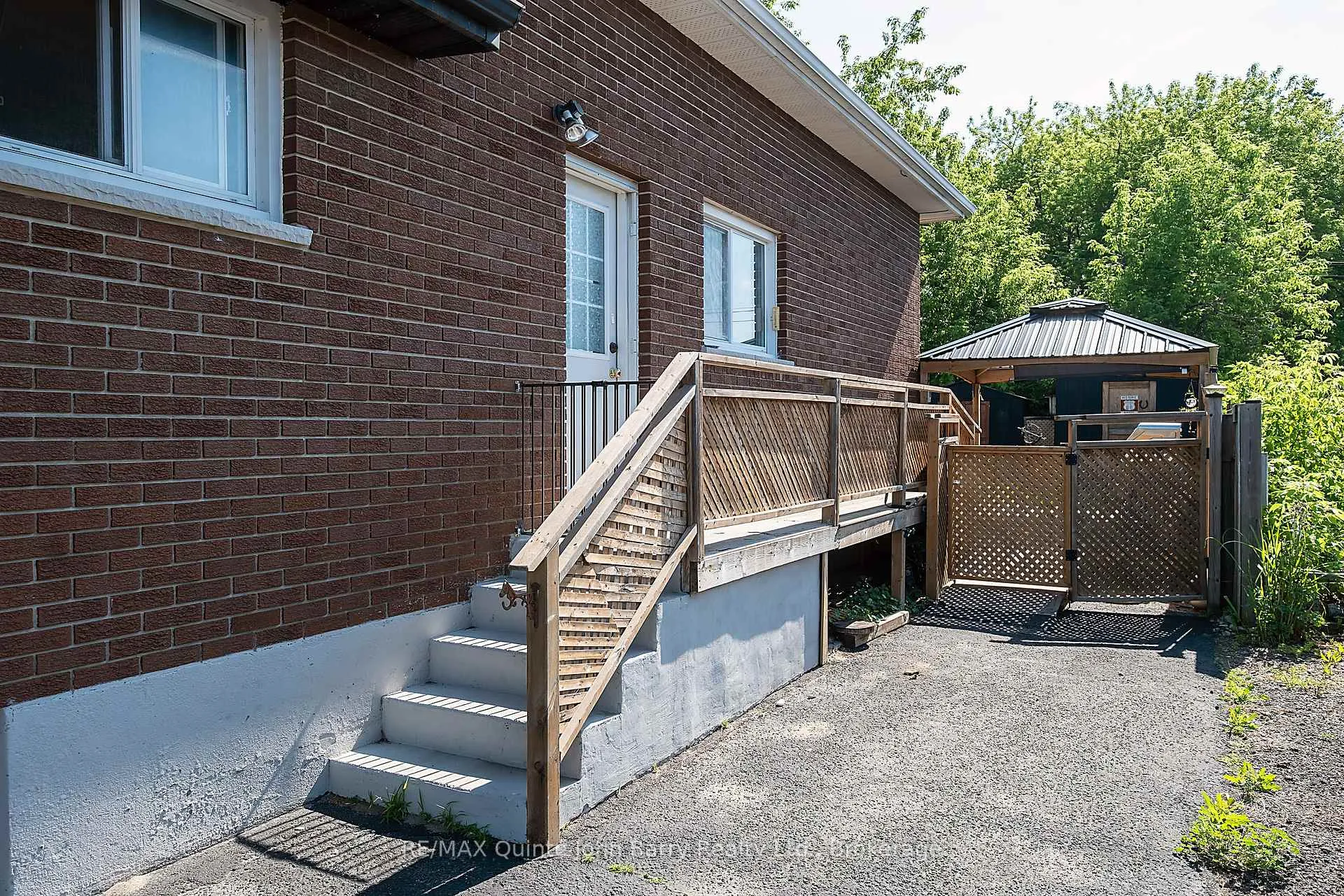 Photo 2 of 91 Scott Street, Quinte West, Trenton Ward — HOMEH