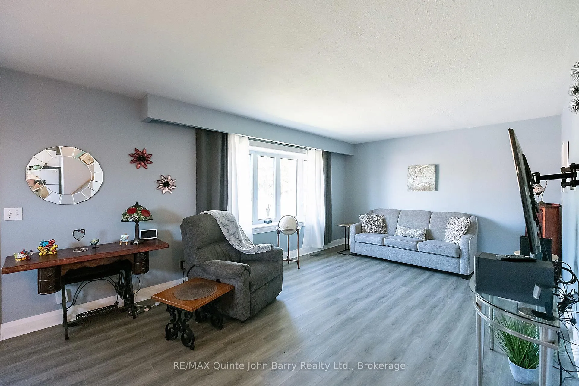 Photo 5 of 91 Scott Street, Quinte West, Trenton Ward — HOMEH