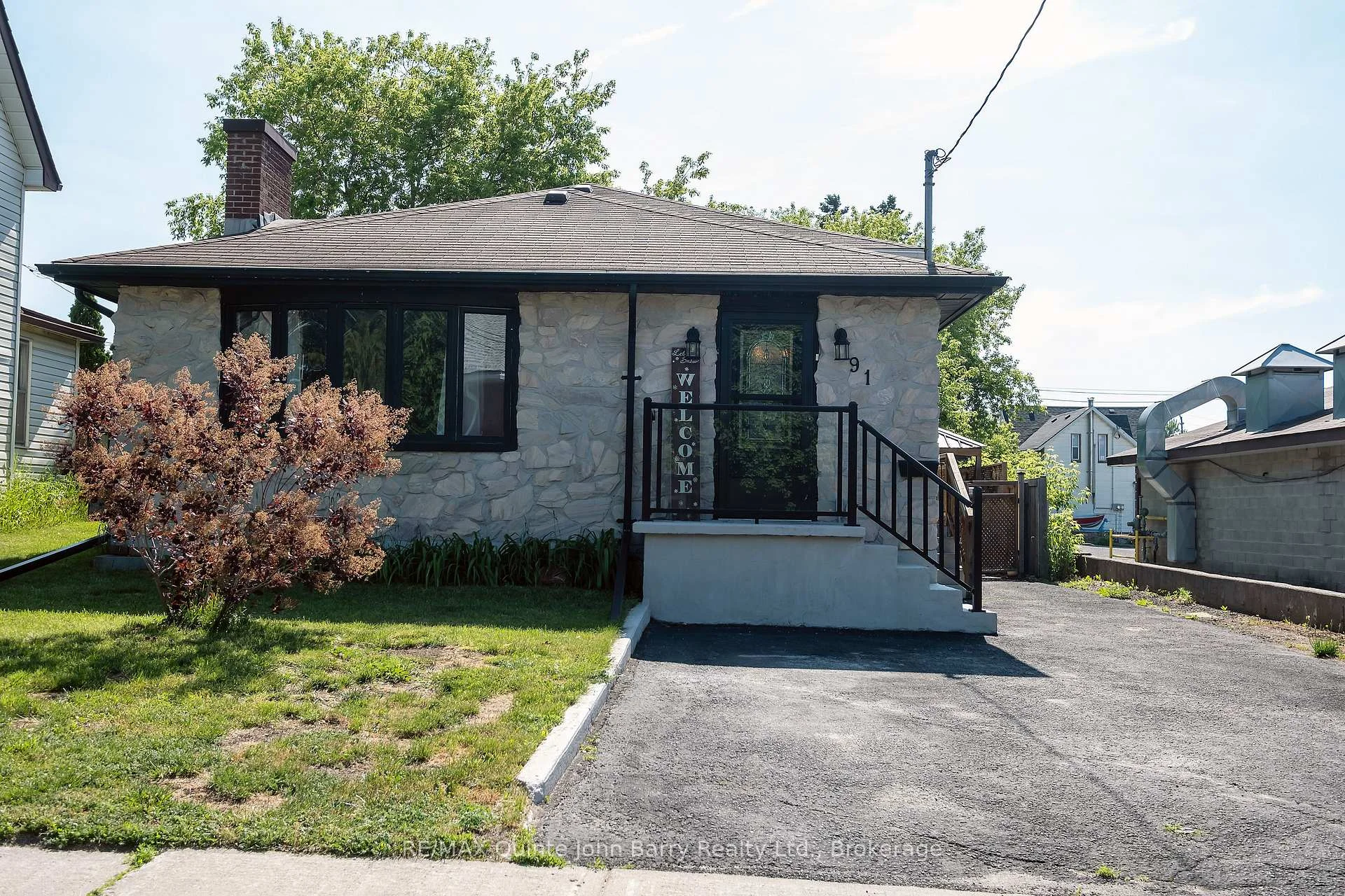 Photo 3 of 91 Scott Street, Quinte West, Trenton Ward — HOMEH