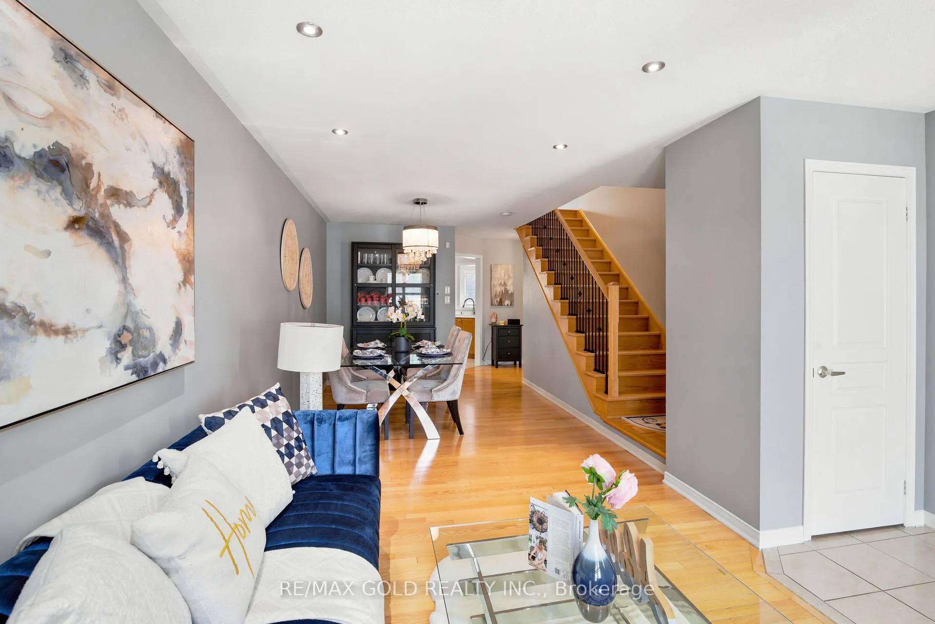Photo 10 of 222 Fairwood Circle, Brampton, Sandringham-Wellington — HOMEH