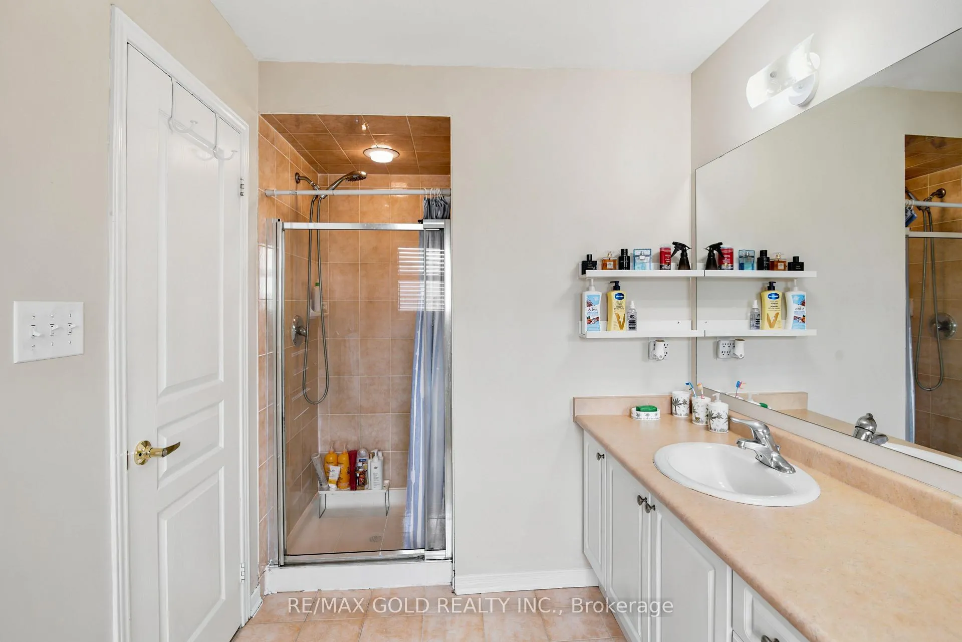 Photo 15 of 222 Fairwood Circle, Brampton, Sandringham-Wellington — HOMEH