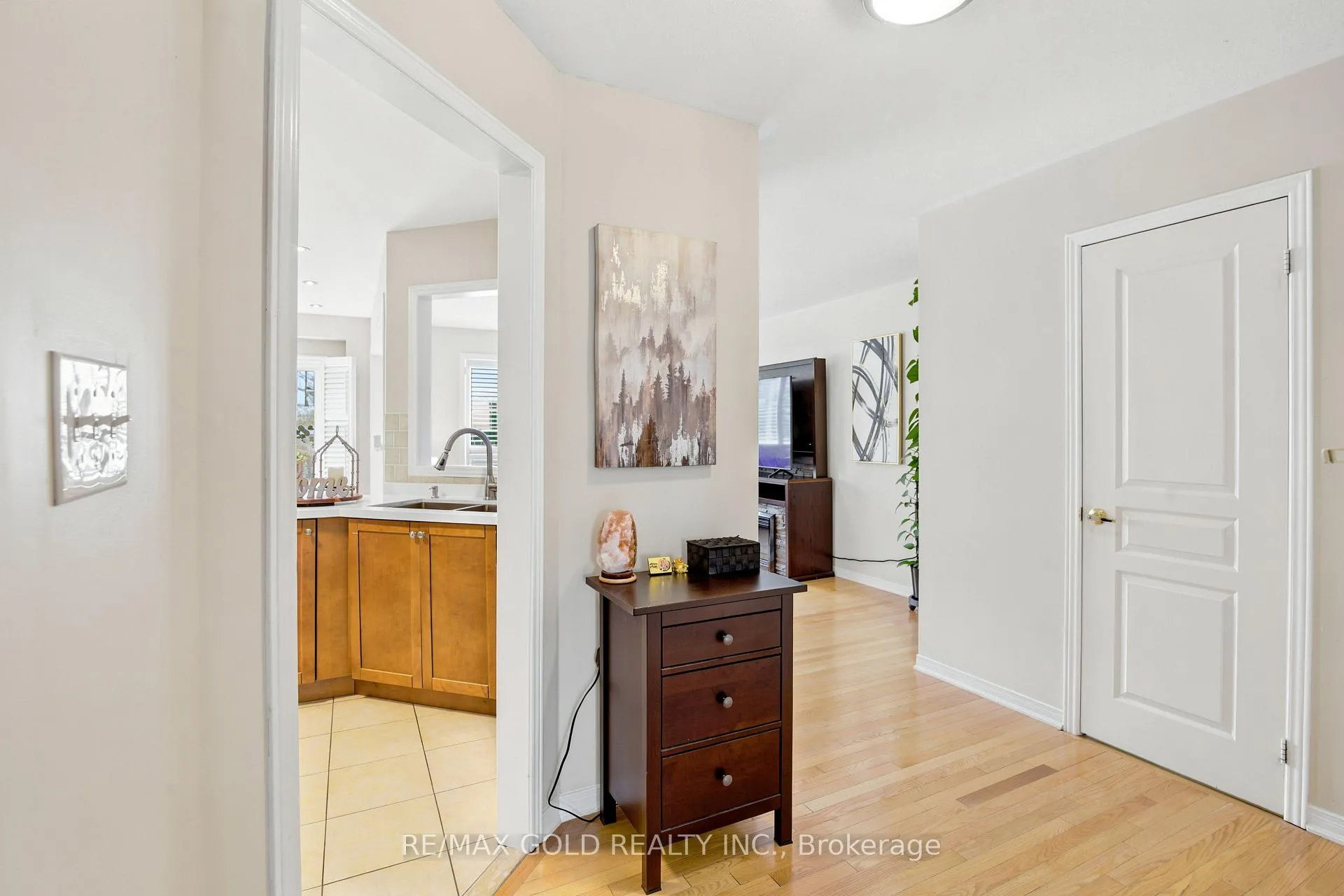 Photo 16 of 222 Fairwood Circle, Brampton, Sandringham-Wellington — HOMEH