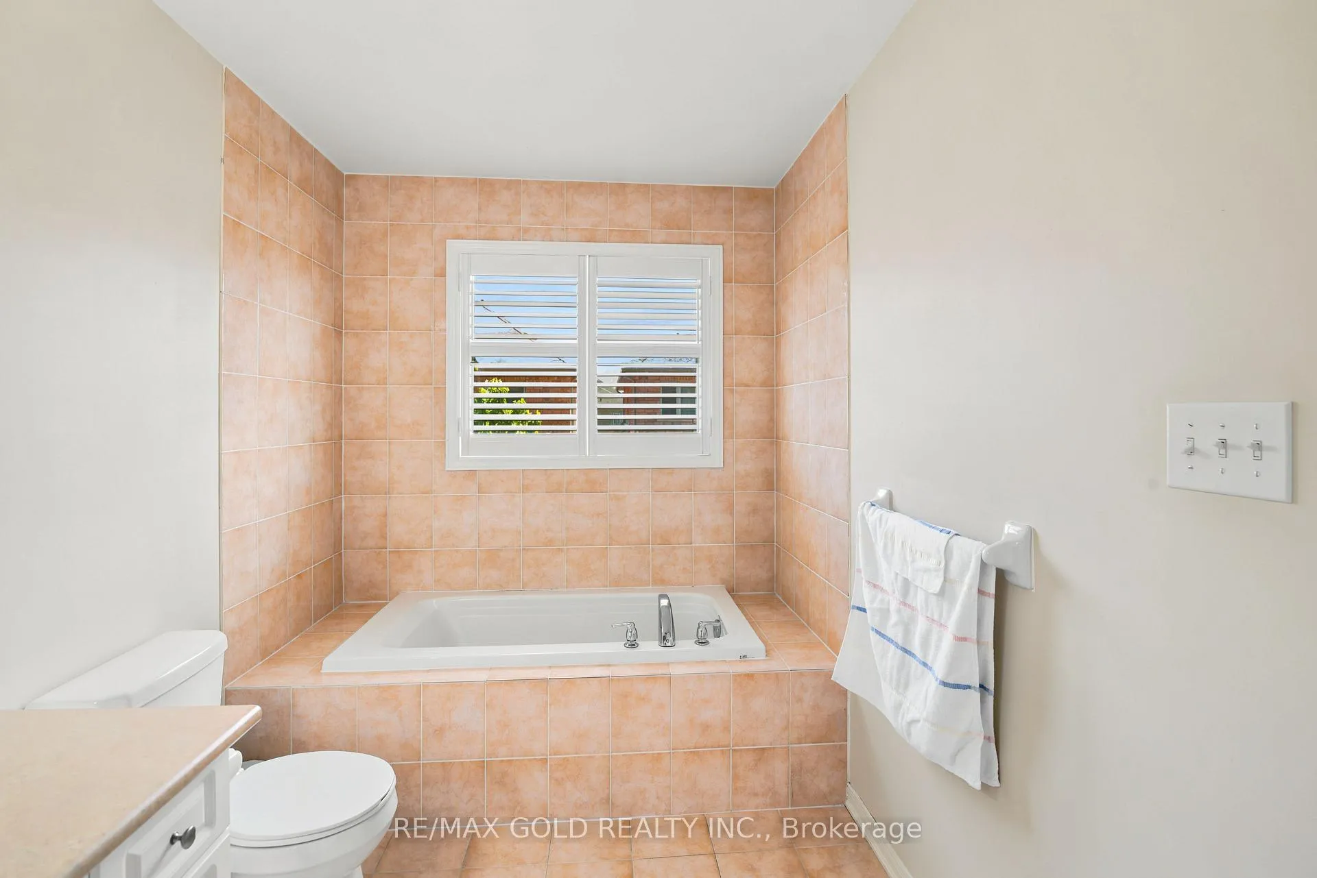 Photo 29 of 222 Fairwood Circle, Brampton, Sandringham-Wellington — HOMEH