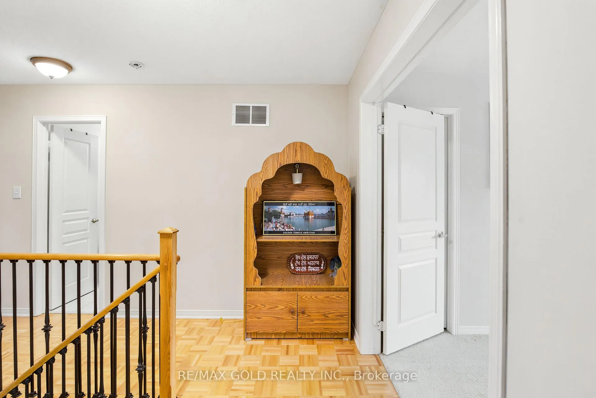 Photo 35 of 222 Fairwood Circle, Brampton, Sandringham-Wellington — HOMEH