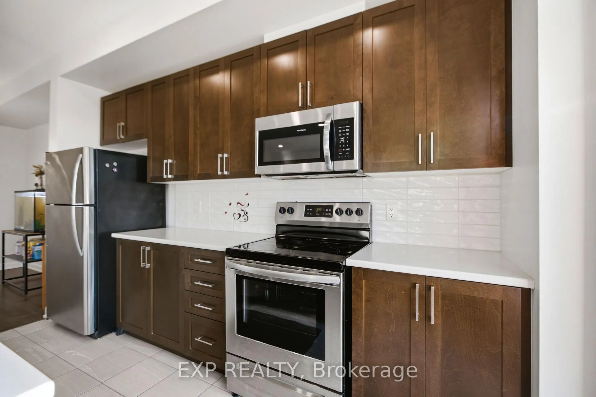 Photo 14 of 107 Teelin Circle, Ottawa, Barrhaven - Half Moon Bay — HOMEH