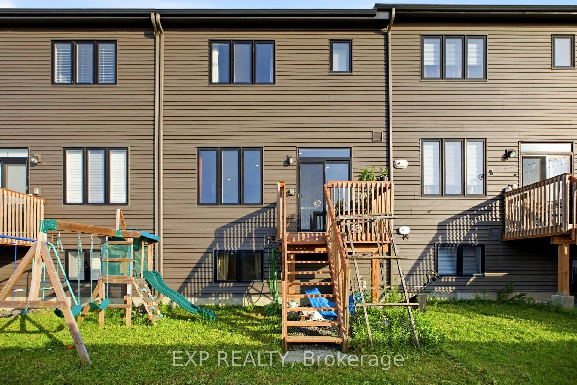 Photo 27 of 107 Teelin Circle, Ottawa, Barrhaven - Half Moon Bay — HOMEH