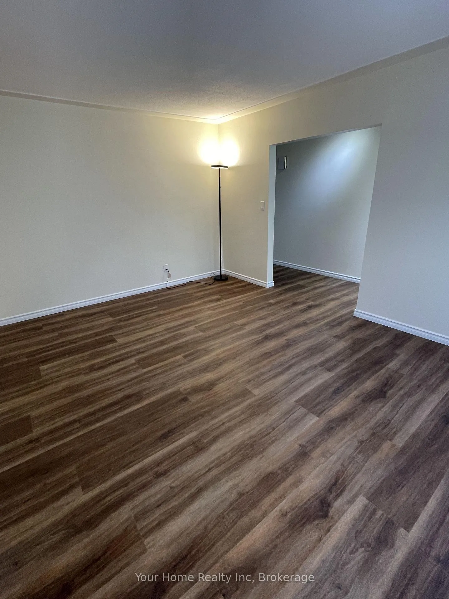 Photo 24 of Unit Main Floor, 37 Rutherford Drive E, Kitchener — HOMEH