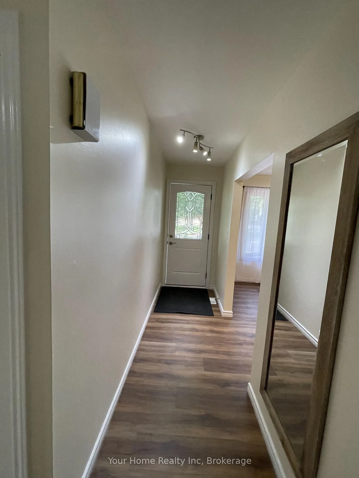 Photo 27 of Unit Main Floor, 37 Rutherford Drive E, Kitchener — HOMEH
