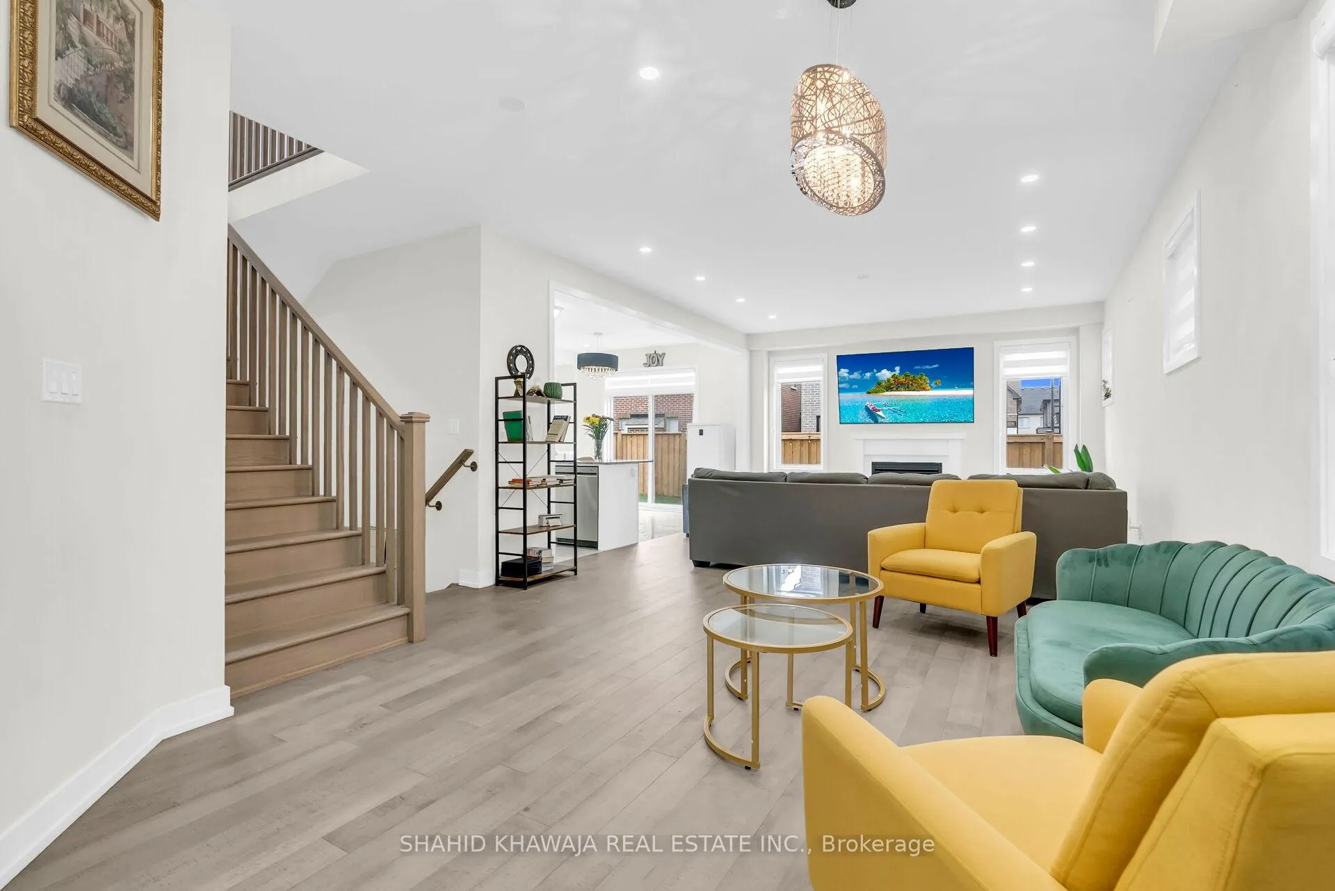 Photo 7 of 641 Leatherleaf Landing, Milton, Cobban — HOMEH