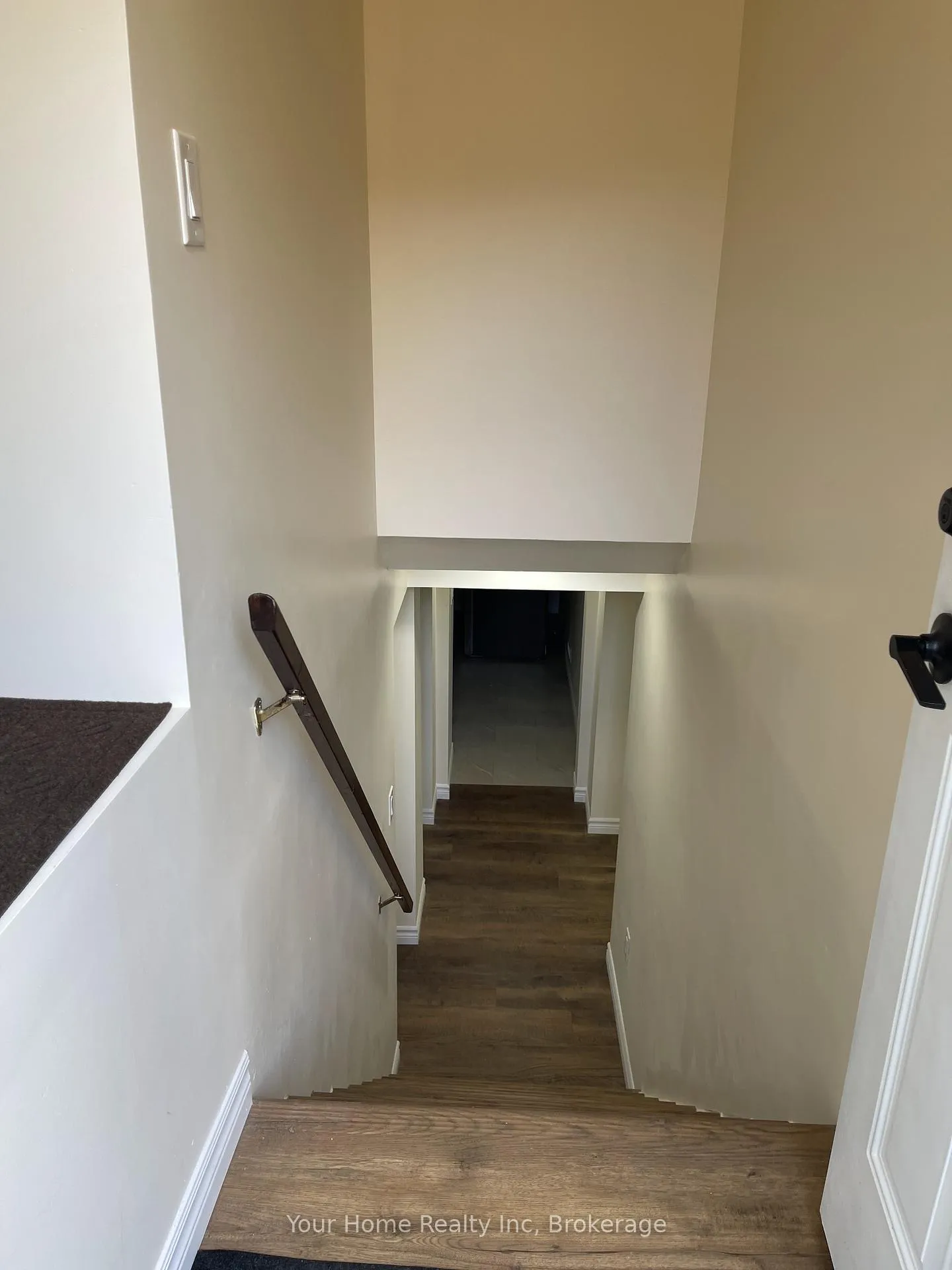 Photo 4 of Unit Basement, 37 Rutherford Drive E, Kitchener, Stanley Park — HOMEH