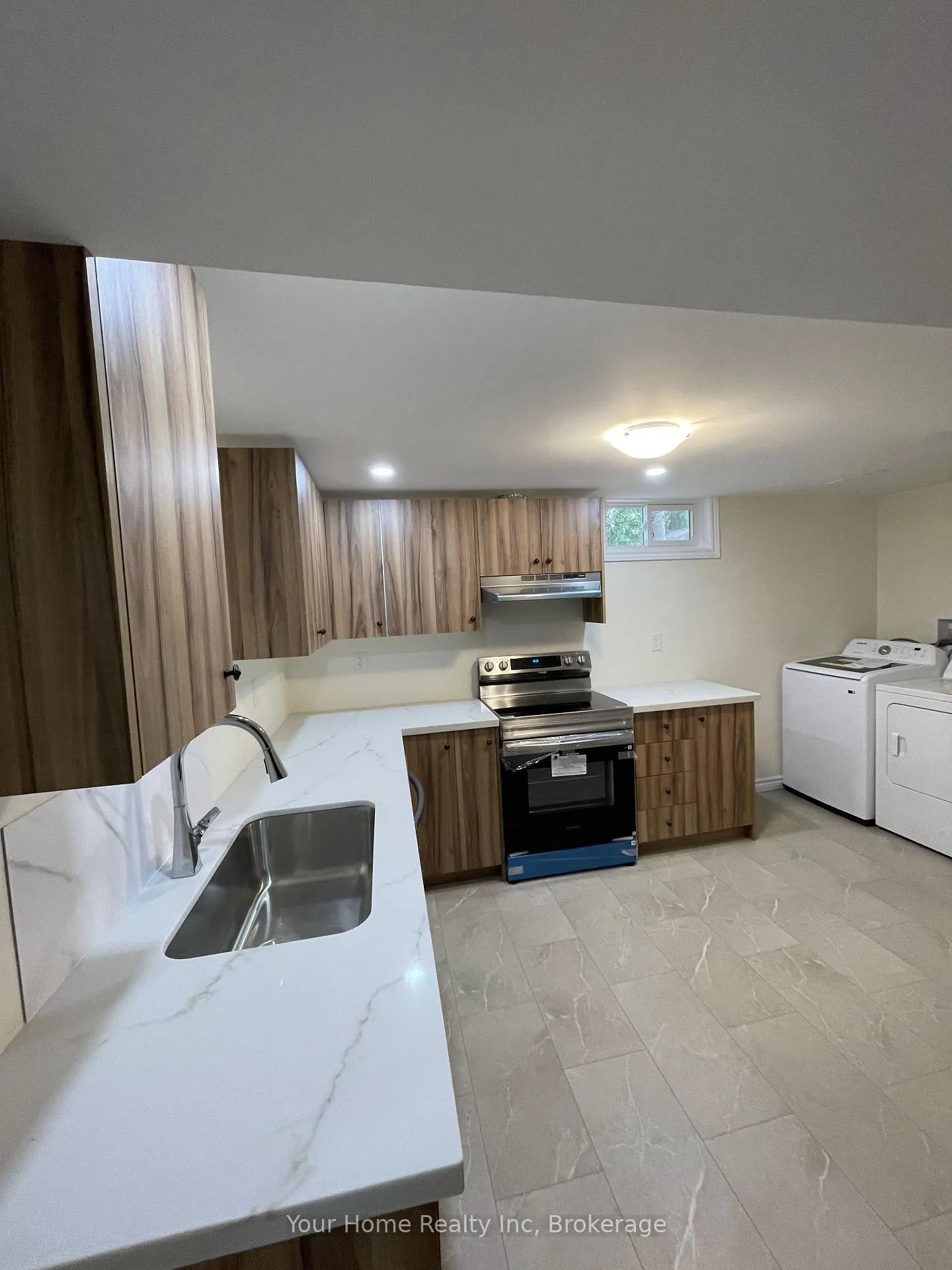 Photo 11 of Unit Basement, 37 Rutherford Drive E, Kitchener, Stanley Park — HOMEH