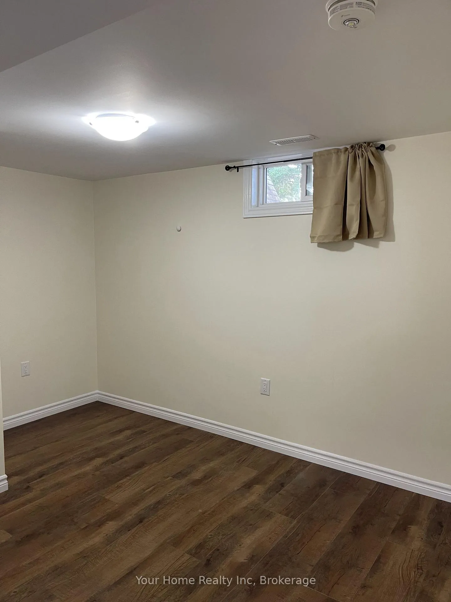 Photo 19 of Unit Basement, 37 Rutherford Drive E, Kitchener, Stanley Park — HOMEH