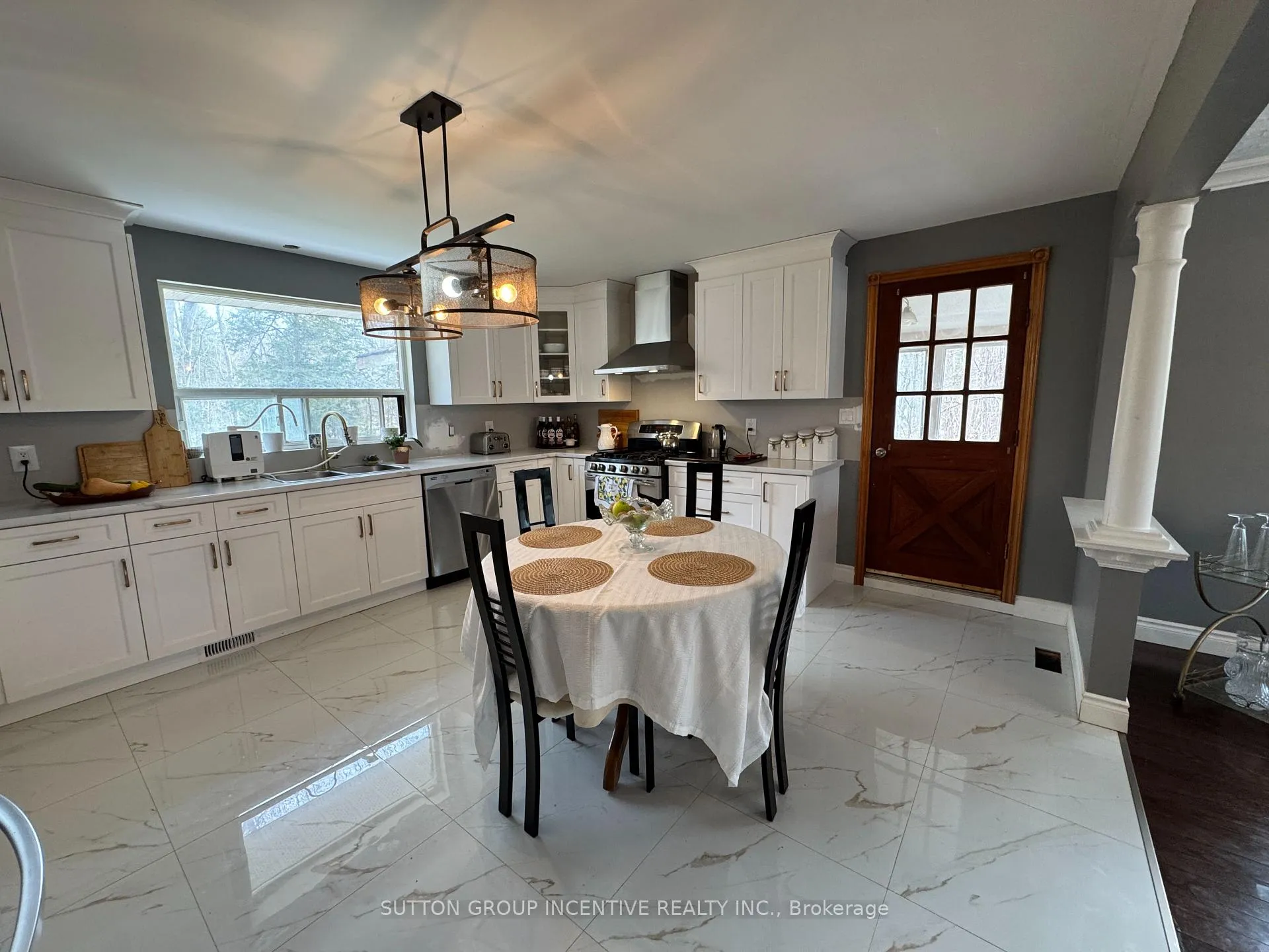 Photo 17 of 10 Celestine Court, Tiny, Rural Tiny — HOMEH