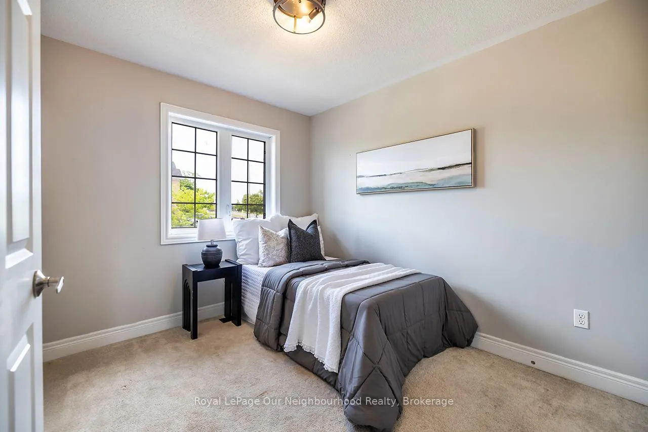Photo 17 of 53 Kersey Crescent, Clarington, Courtice — HOMEH