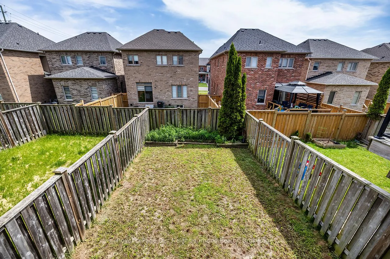 Photo 25 of 53 Kersey Crescent, Clarington, Courtice — HOMEH
