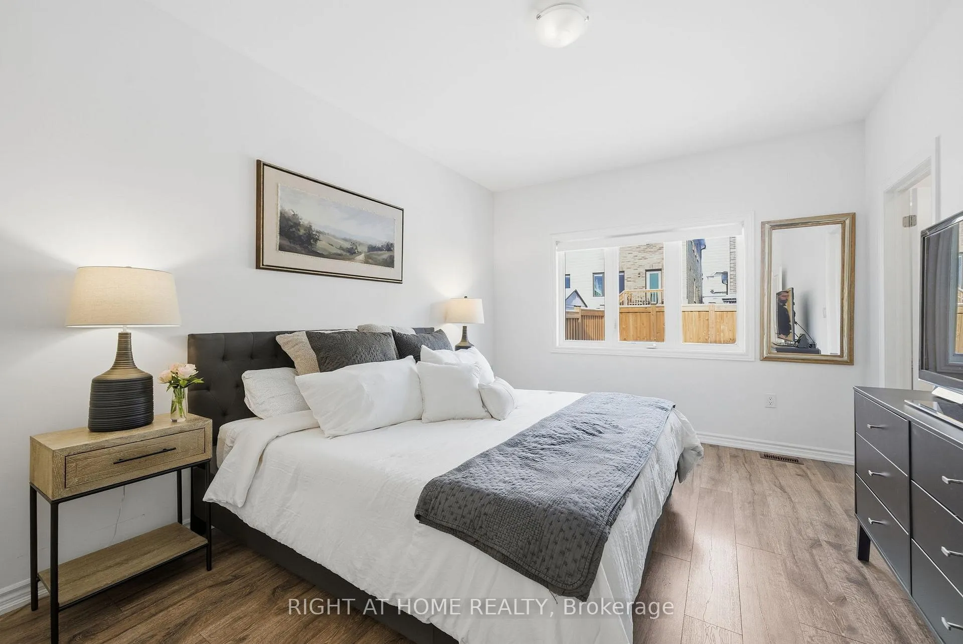 Photo 19 of 1304 Apollo Street, Oshawa, Eastdale — HOMEH