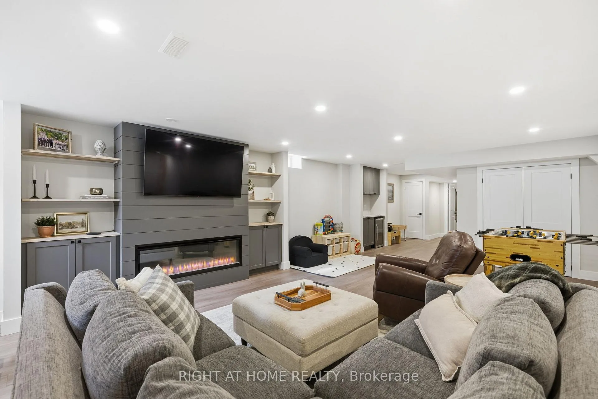 Photo 27 of 1304 Apollo Street, Oshawa, Eastdale — HOMEH