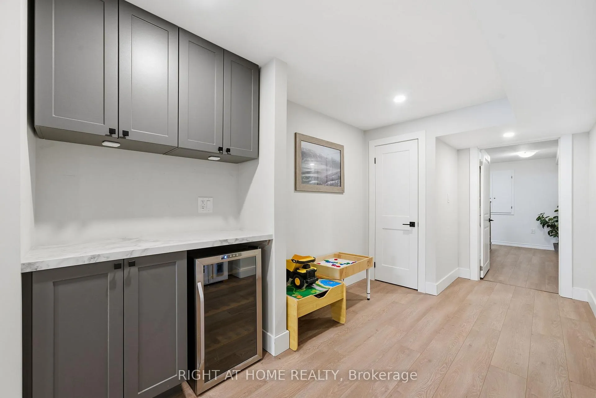 Photo 29 of 1304 Apollo Street, Oshawa, Eastdale — HOMEH