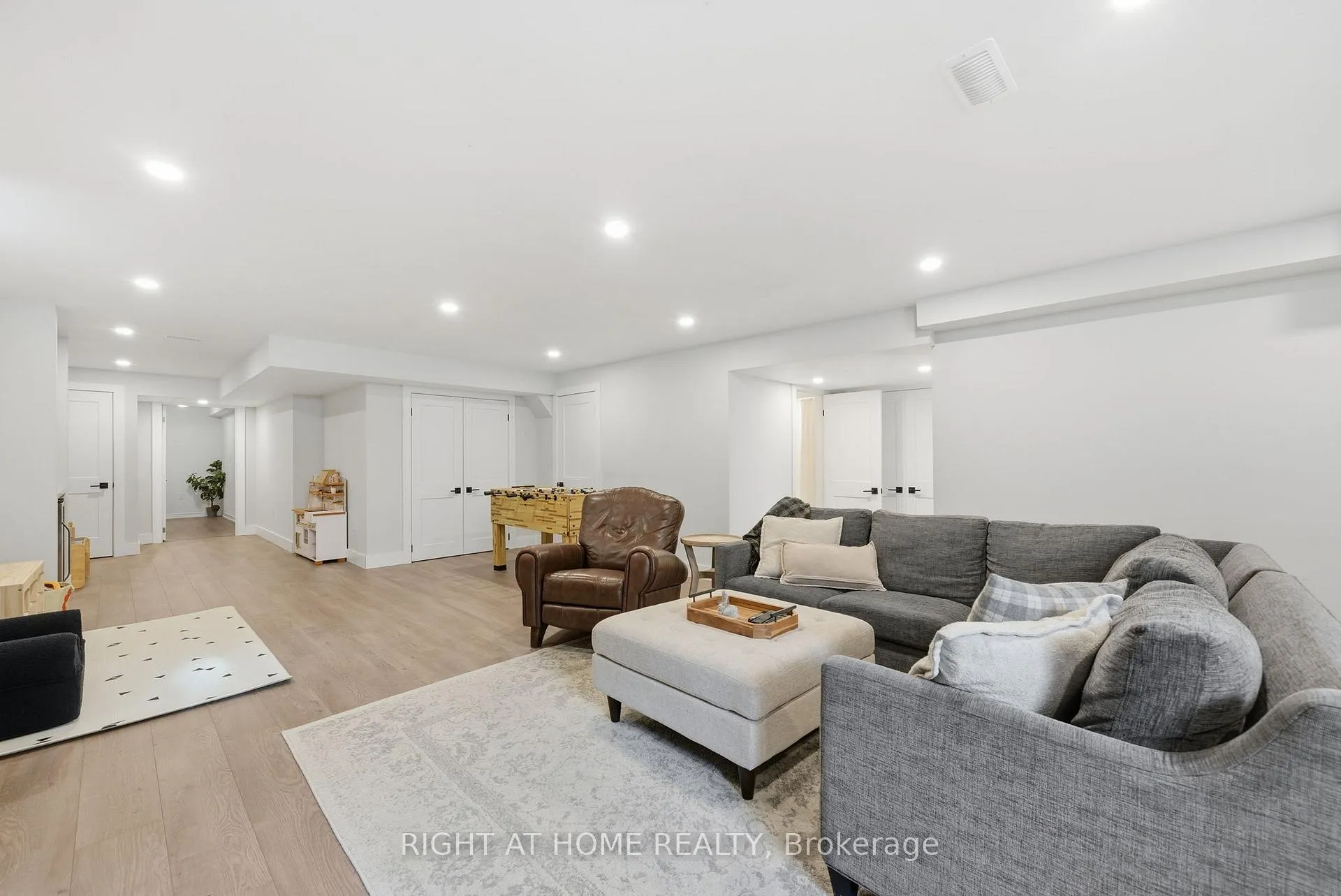 Photo 32 of 1304 Apollo Street, Oshawa, Eastdale — HOMEH