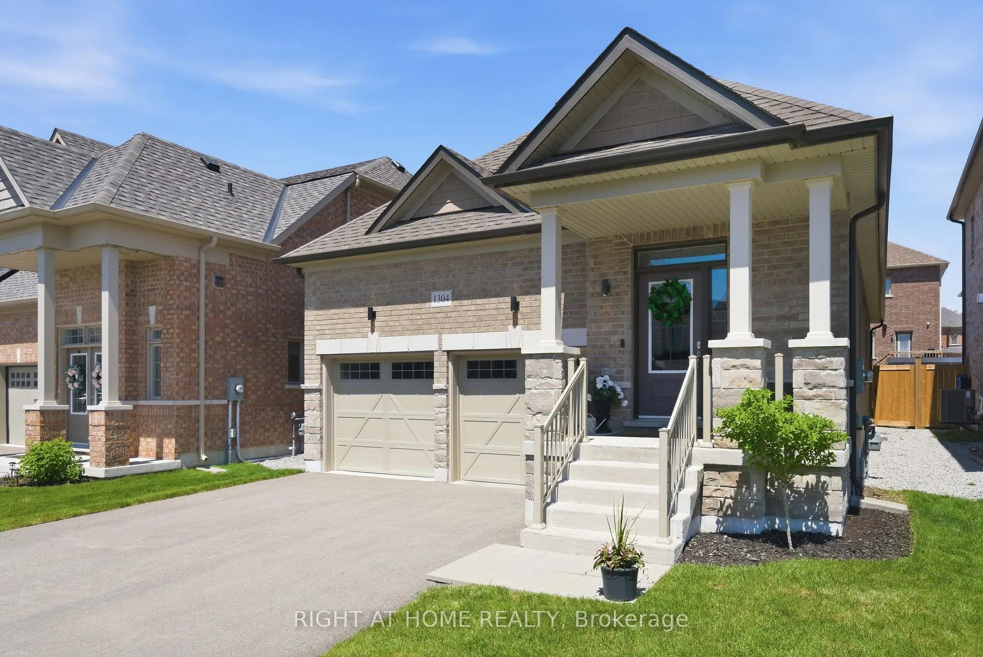 Photo 38 of 1304 Apollo Street, Oshawa, Eastdale — HOMEH