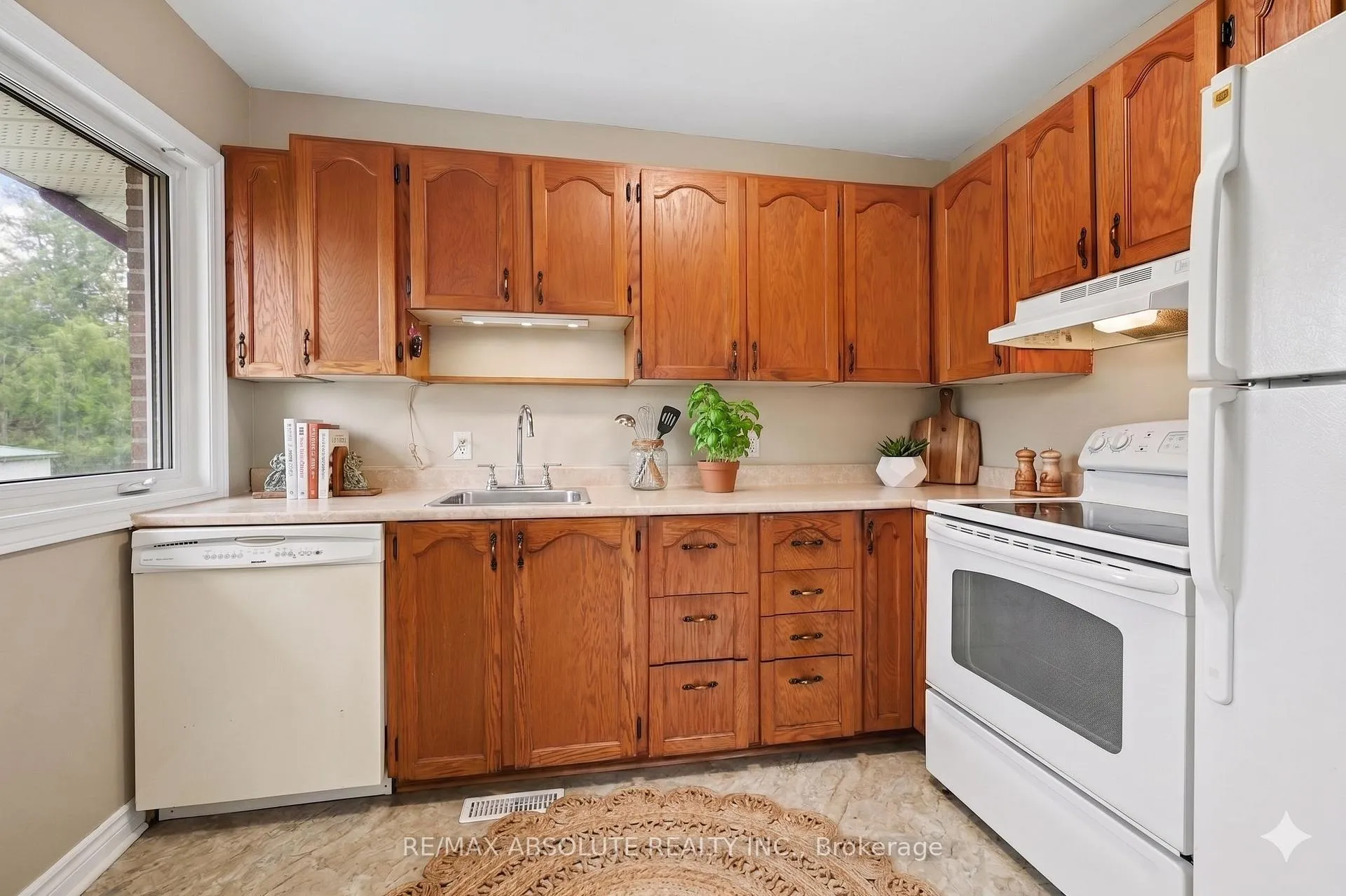 Photo 10 of 91 John Street S, Arnprior, Arnprior — HOMEH